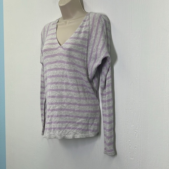 Lilly Pulitzer - Stasia Heathered Lilac And Gray Striped Verbena Sweater Size XS - Picture 6 of 11